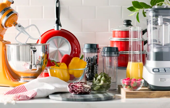 Top 8 Cooking Essentials Every Homeowner Needs in Their Kitchen